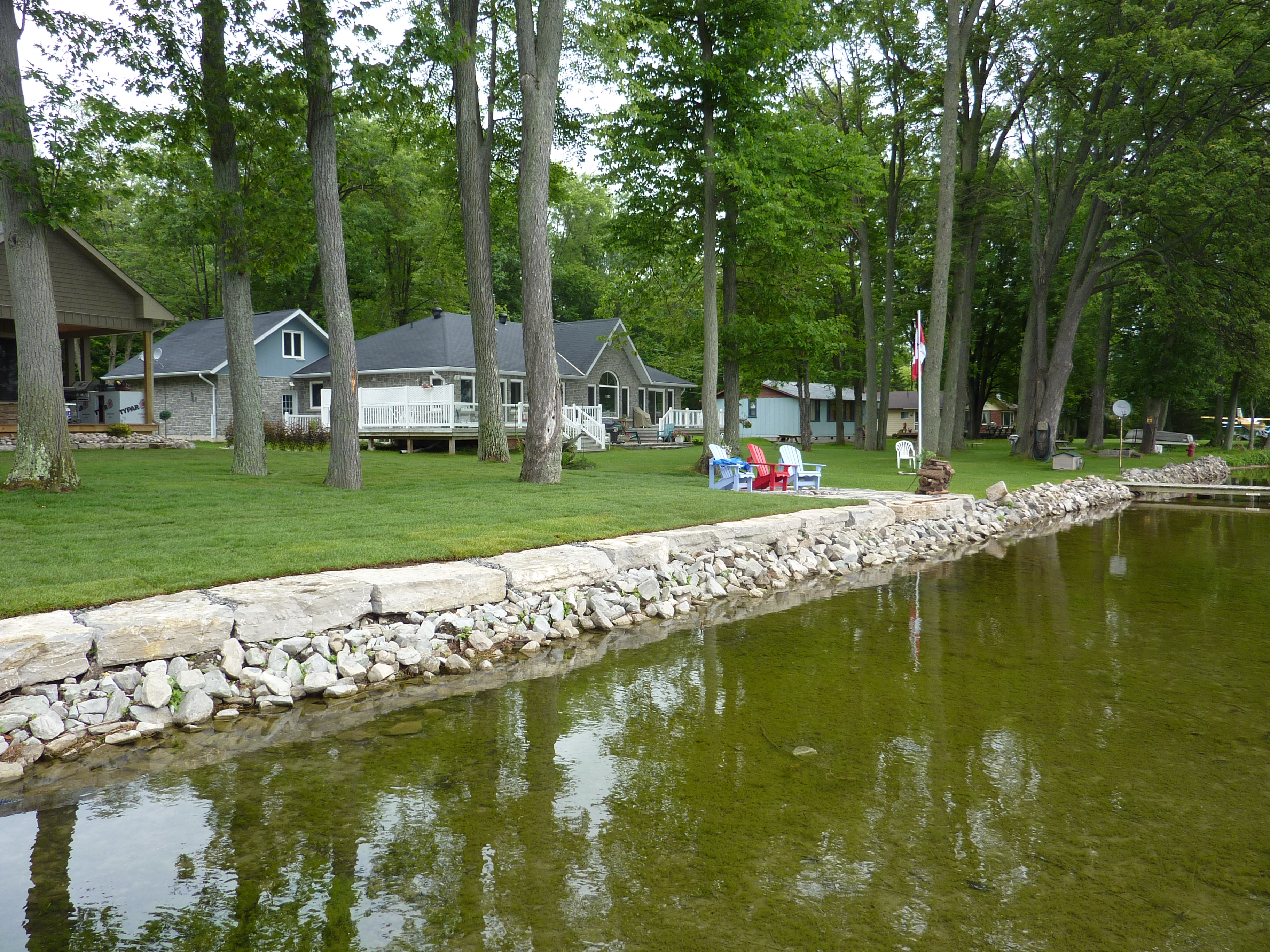 Buff Gray Armour Stone shoreline installation