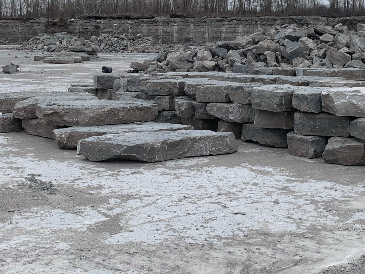 10in Armour Stone